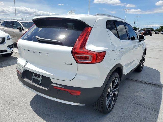 new 2025 Volvo XC40 car, priced at $49,790