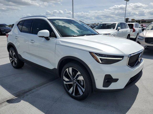 new 2025 Volvo XC40 car, priced at $49,790