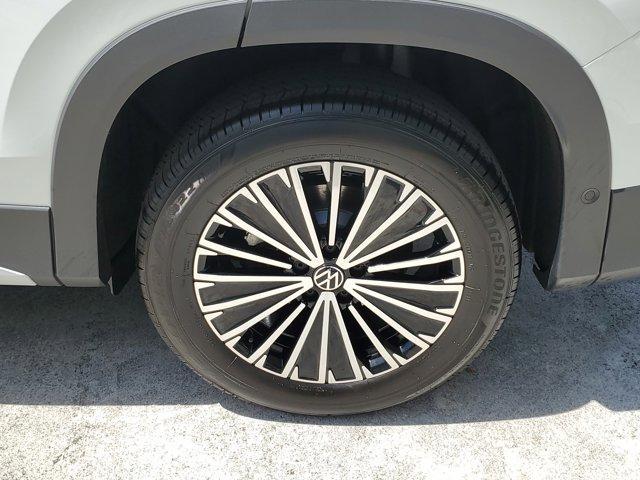 new 2025 Volkswagen Tiguan car