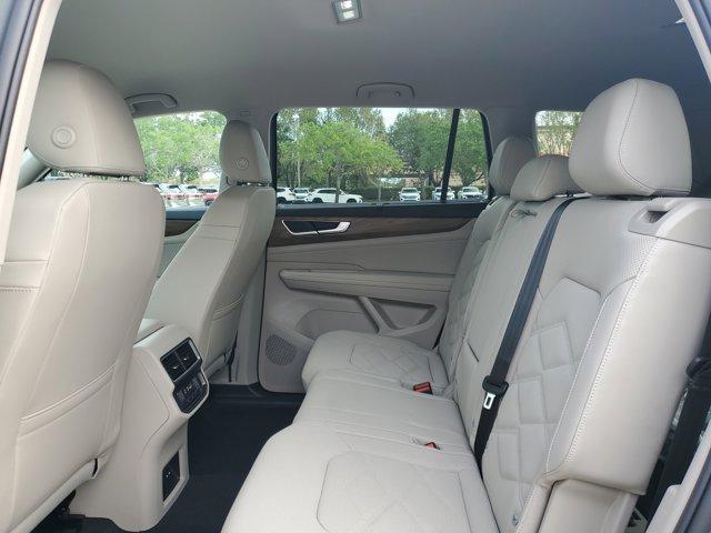 new 2025 Volkswagen Atlas car, priced at $45,136
