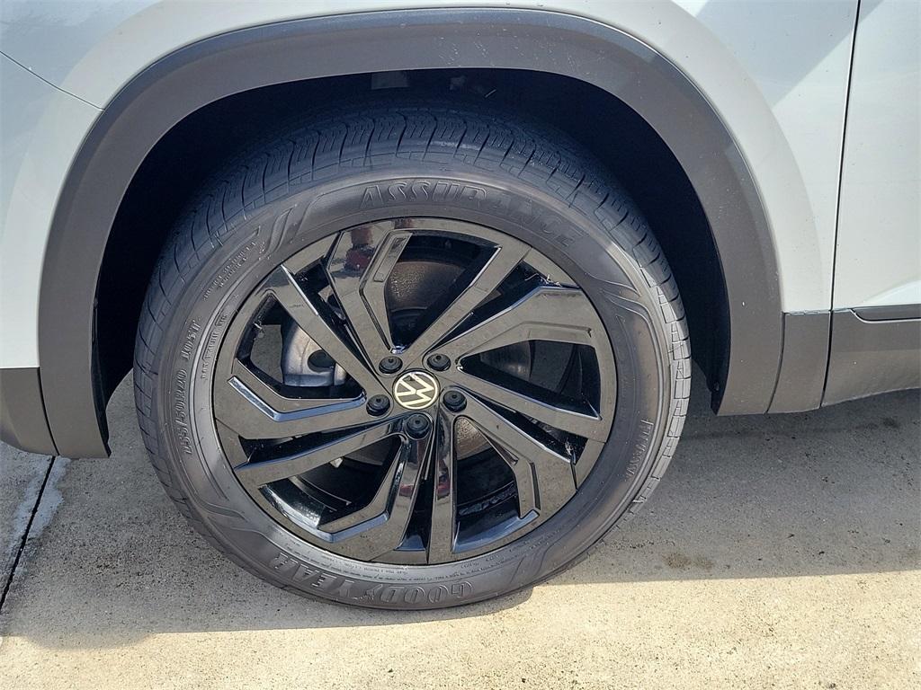 used 2023 Volkswagen Atlas car, priced at $31,577