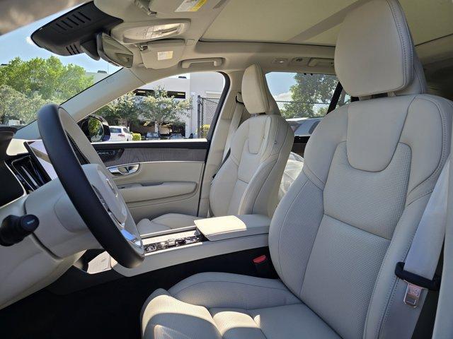 new 2026 Volvo XC90 car, priced at $75,575