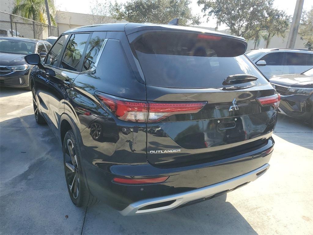 used 2022 Mitsubishi Outlander car, priced at $23,788