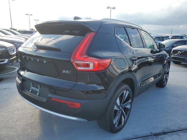 new 2025 Volvo XC40 car, priced at $49,790