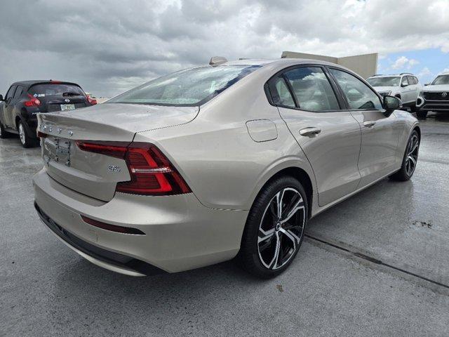 new 2024 Volvo S60 car, priced at $45,195