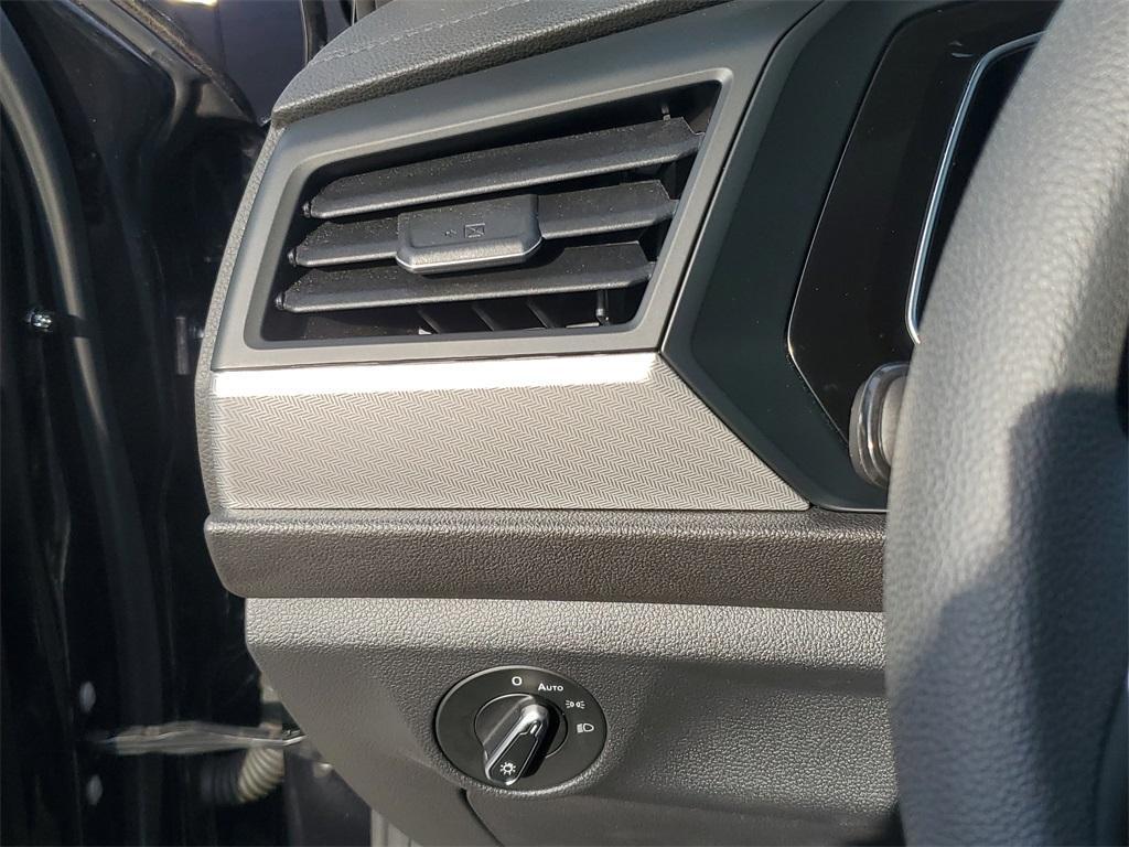 used 2022 Volkswagen Jetta car, priced at $18,277