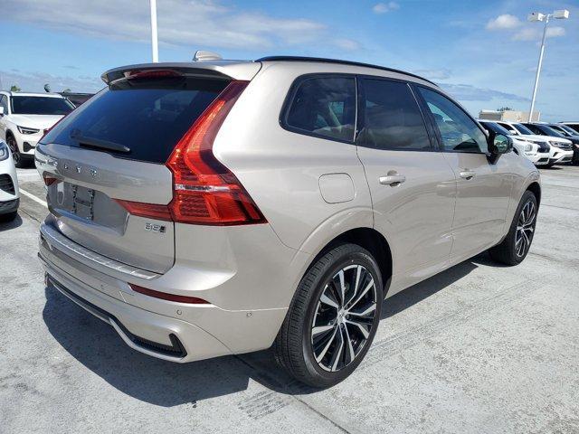 new 2025 Volvo XC60 car, priced at $54,585