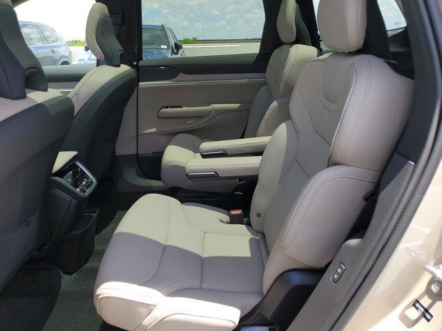 new 2025 Volvo EX90 car, priced at $86,075