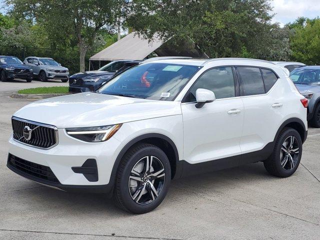 new 2025 Volvo XC40 car, priced at $45,215