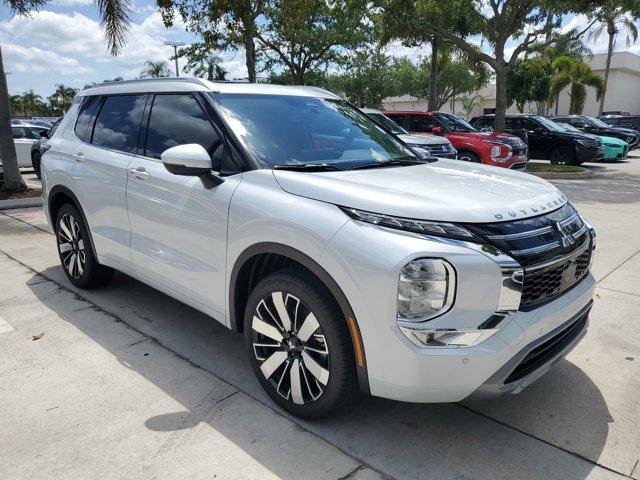 new 2025 Mitsubishi Outlander car, priced at $40,315