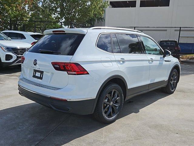 new 2024 Volkswagen Tiguan car, priced at $31,638