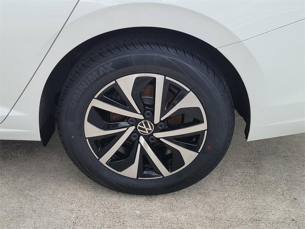 used 2024 Volkswagen Jetta car, priced at $17,977