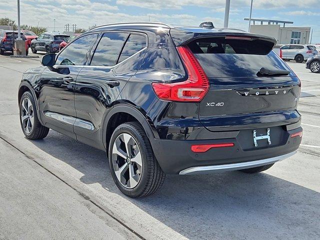 new 2025 Volvo XC40 car, priced at $46,795