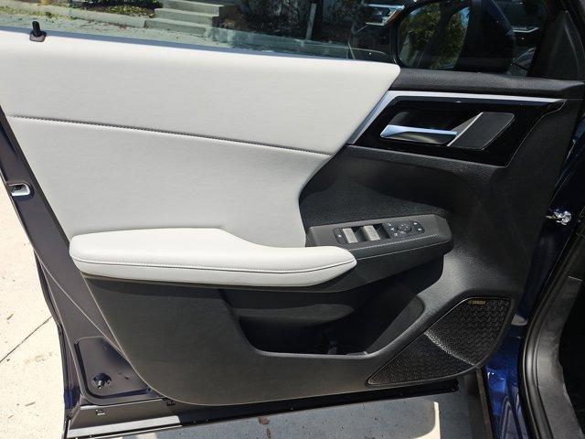 new 2025 Mitsubishi Outlander car, priced at $38,320
