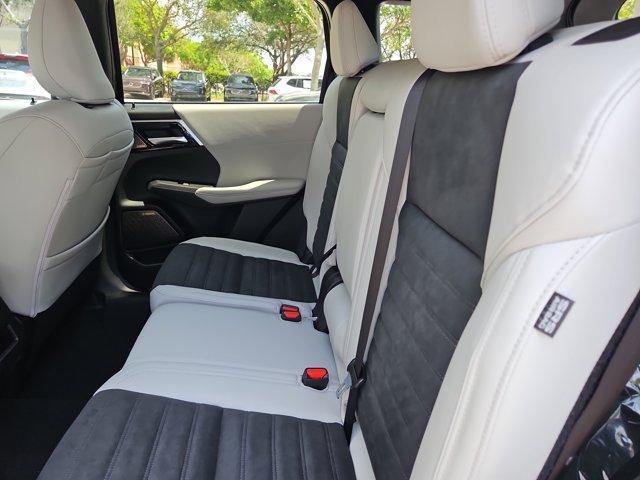 new 2025 Mitsubishi Outlander car, priced at $38,320