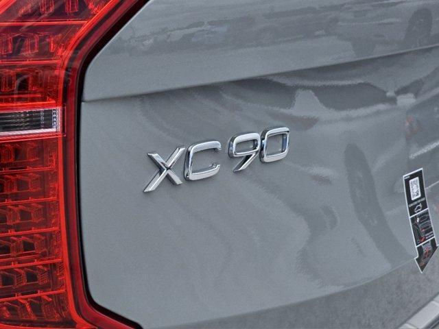 new 2025 Volvo XC90 car, priced at $67,265