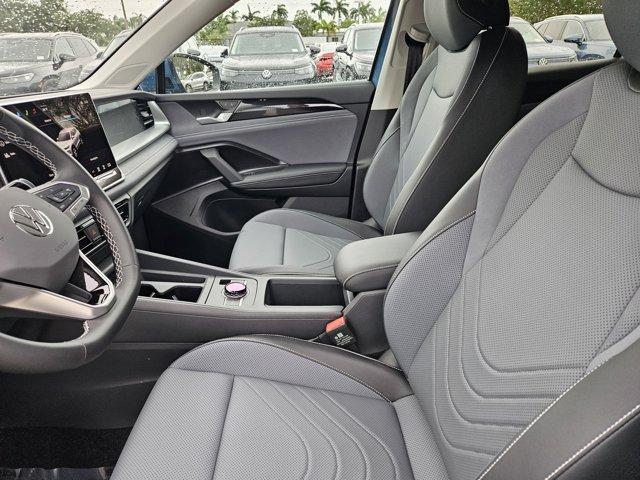 new 2025 Volkswagen Tiguan car
