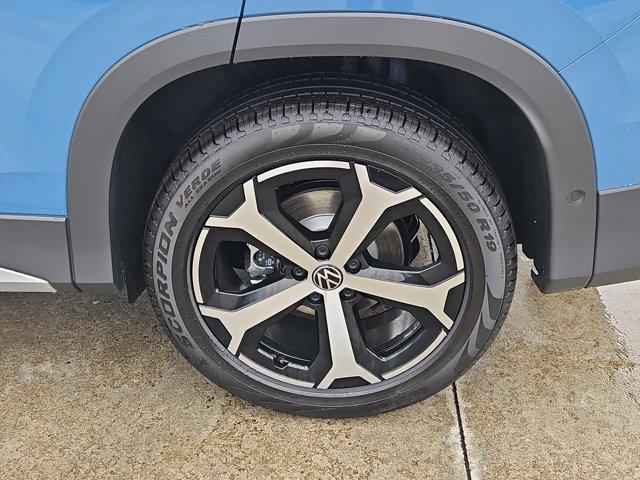 new 2025 Volkswagen Tiguan car