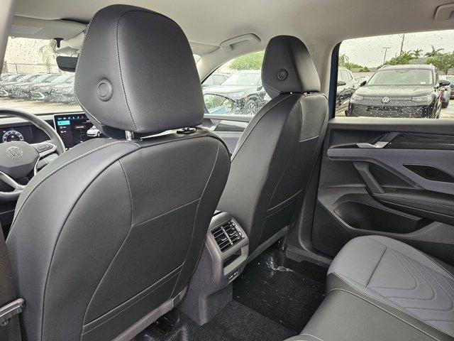 new 2025 Volkswagen Tiguan car