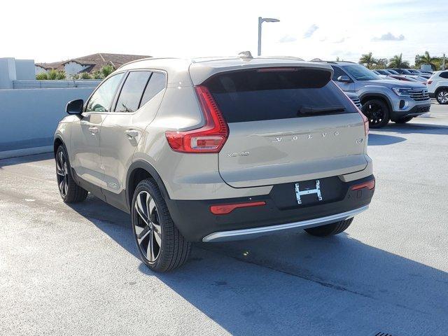 new 2025 Volvo XC40 car, priced at $48,675