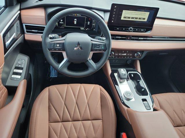 new 2025 Mitsubishi Outlander car, priced at $45,050