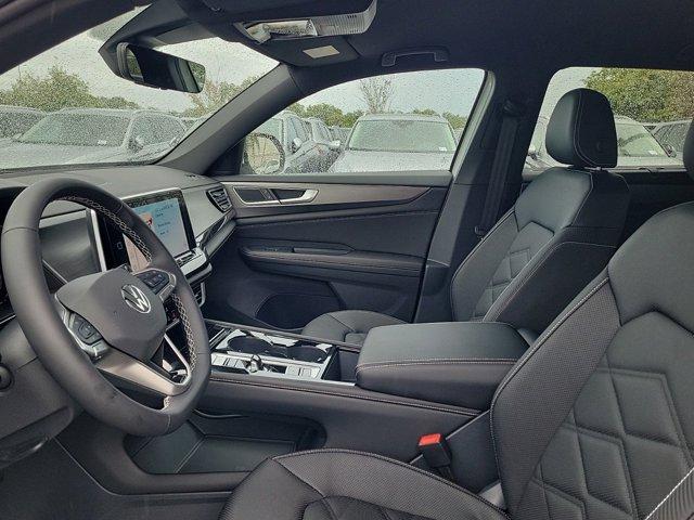 new 2025 Volkswagen Atlas Cross Sport car, priced at $44,016