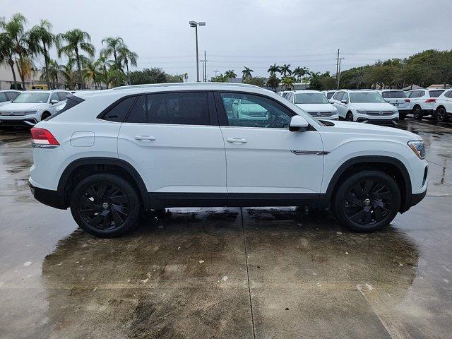 new 2025 Volkswagen Atlas Cross Sport car, priced at $44,016