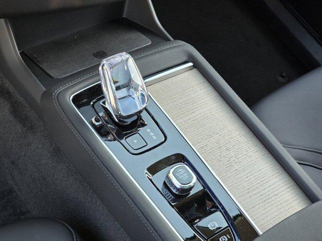 new 2025 Volvo XC90 car, priced at $69,155