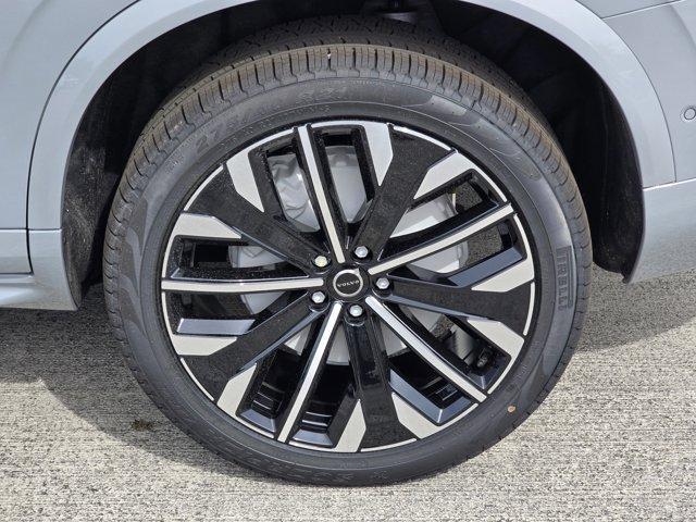 new 2025 Volvo XC90 car, priced at $69,155