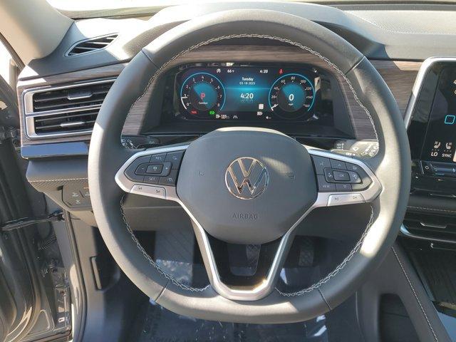 new 2025 Volkswagen Atlas car, priced at $50,781