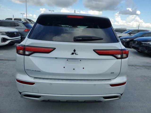 new 2024 Mitsubishi Outlander car, priced at $36,880