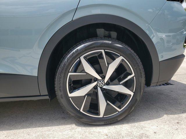 new 2025 Volkswagen ID.4 car