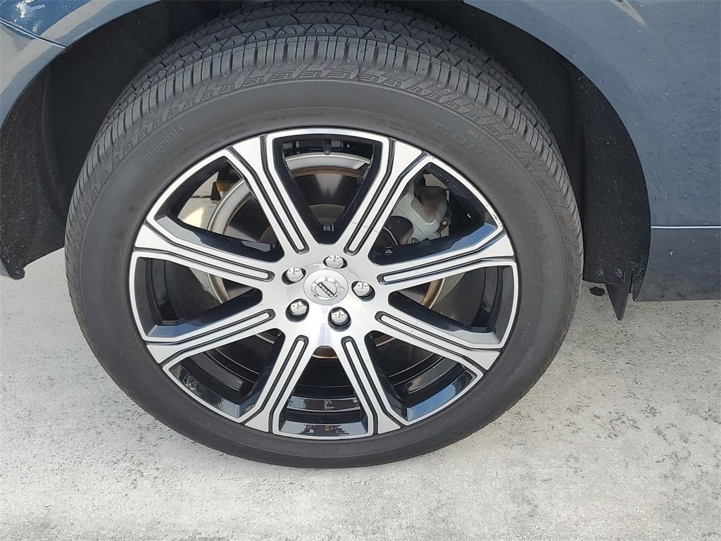 used 2021 Volvo XC60 Recharge Plug-In Hybrid car, priced at $36,588