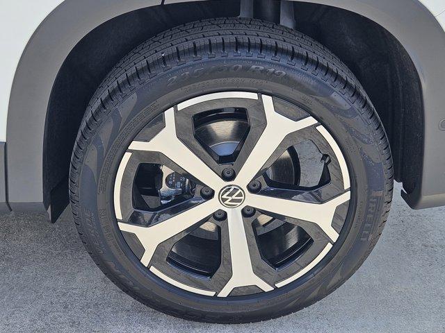 new 2025 Volkswagen Tiguan car, priced at $32,566