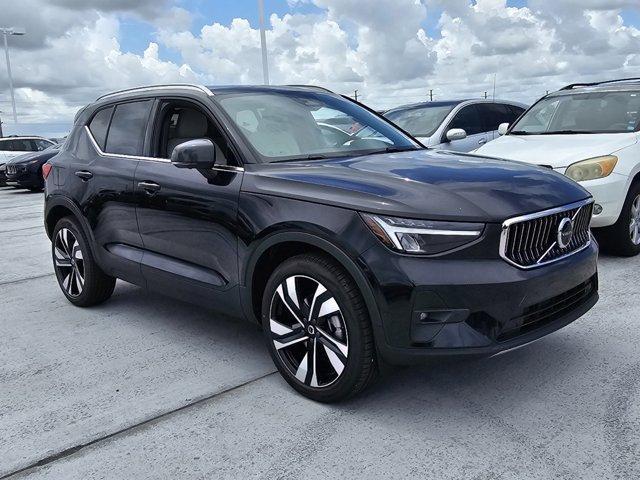 new 2025 Volvo XC40 car, priced at $48,890