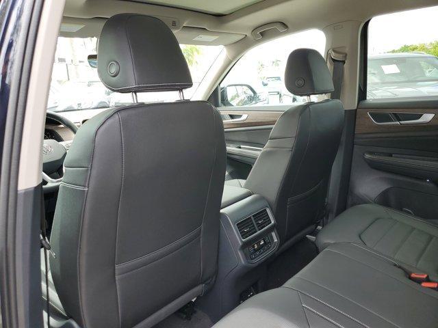 new 2025 Volkswagen Atlas car, priced at $48,298