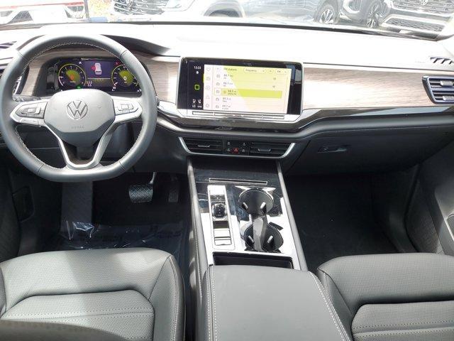 new 2025 Volkswagen Atlas car, priced at $48,298