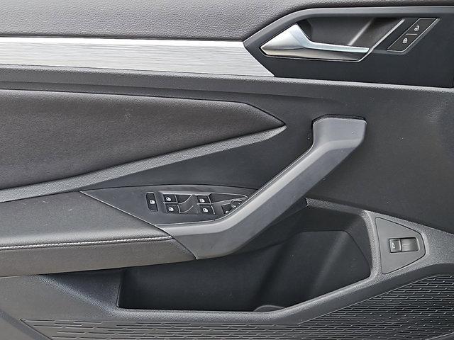 new 2025 Volkswagen Jetta car, priced at $24,921