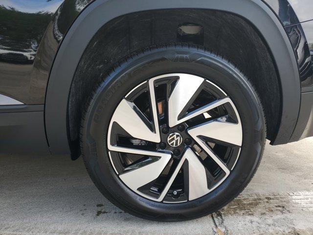 new 2025 Volkswagen Atlas car, priced at $42,191