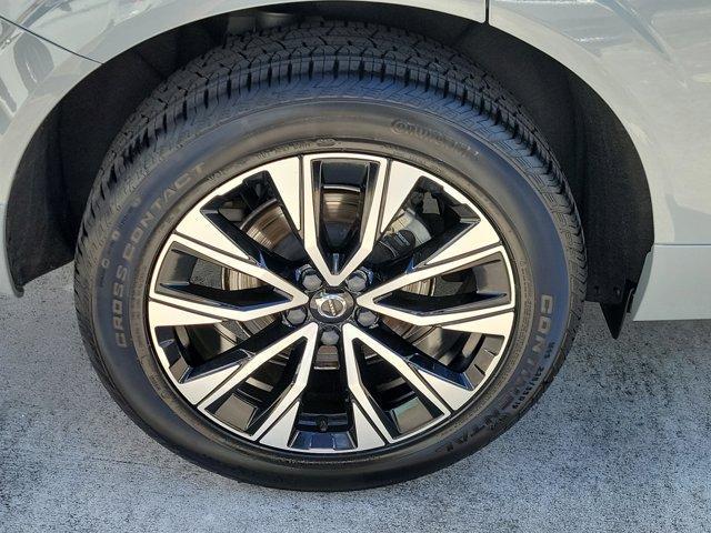 used 2024 Volvo XC60 car, priced at $32,499