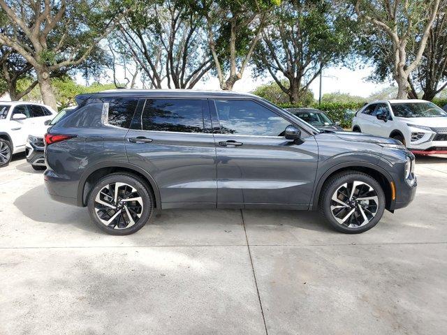 new 2024 Mitsubishi Outlander car, priced at $40,845