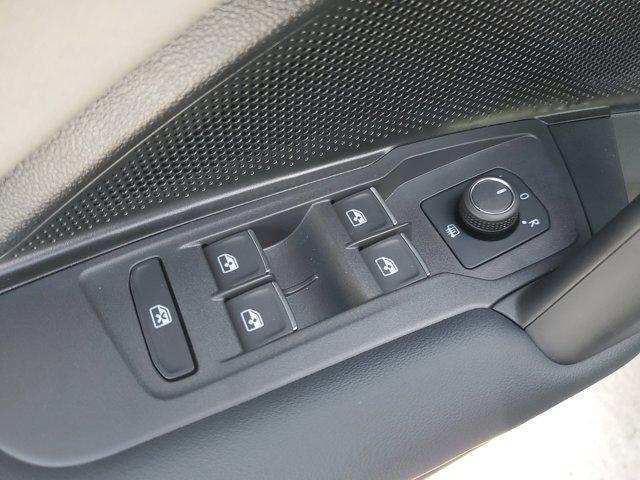 new 2025 Volkswagen Tiguan car