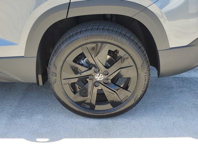 new 2025 Volkswagen Taos car, priced at $30,368