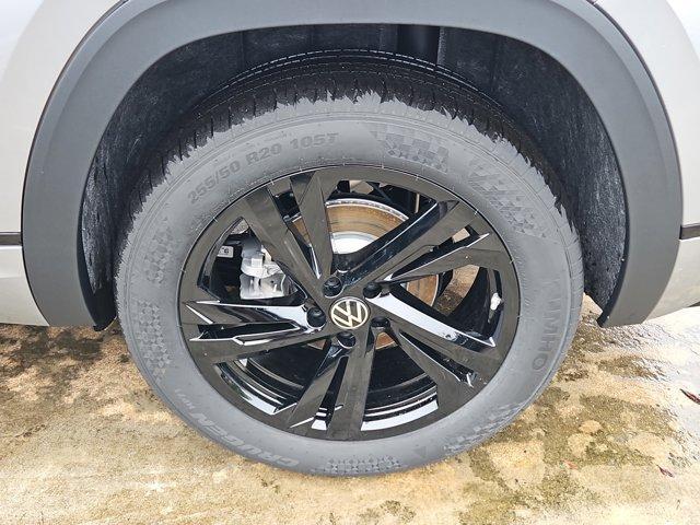 new 2025 Volkswagen Atlas Cross Sport car, priced at $48,762