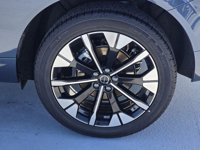 new 2026 Volvo XC60 car, priced at $57,235