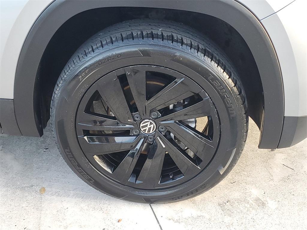 used 2022 Volkswagen Atlas Cross Sport car, priced at $28,898