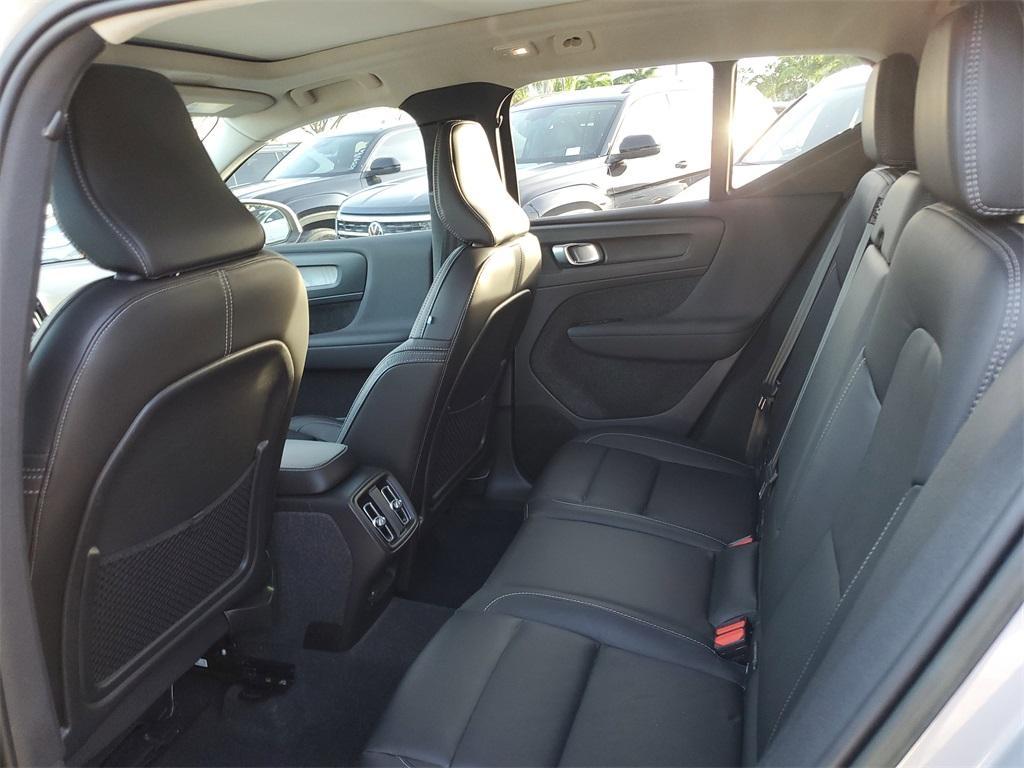 used 2023 Volvo XC40 car, priced at $33,888