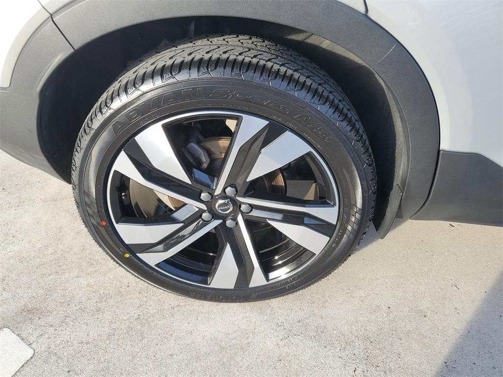 used 2023 Volvo XC40 car, priced at $33,888