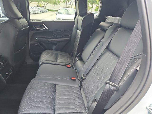 new 2025 Mitsubishi Outlander car, priced at $41,650