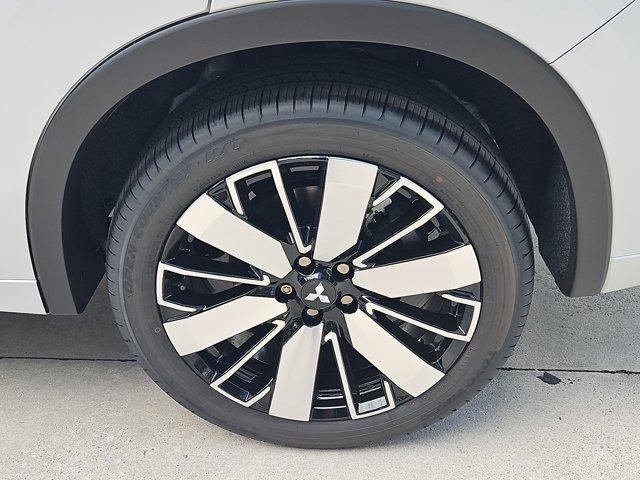 new 2025 Mitsubishi Outlander car, priced at $41,650